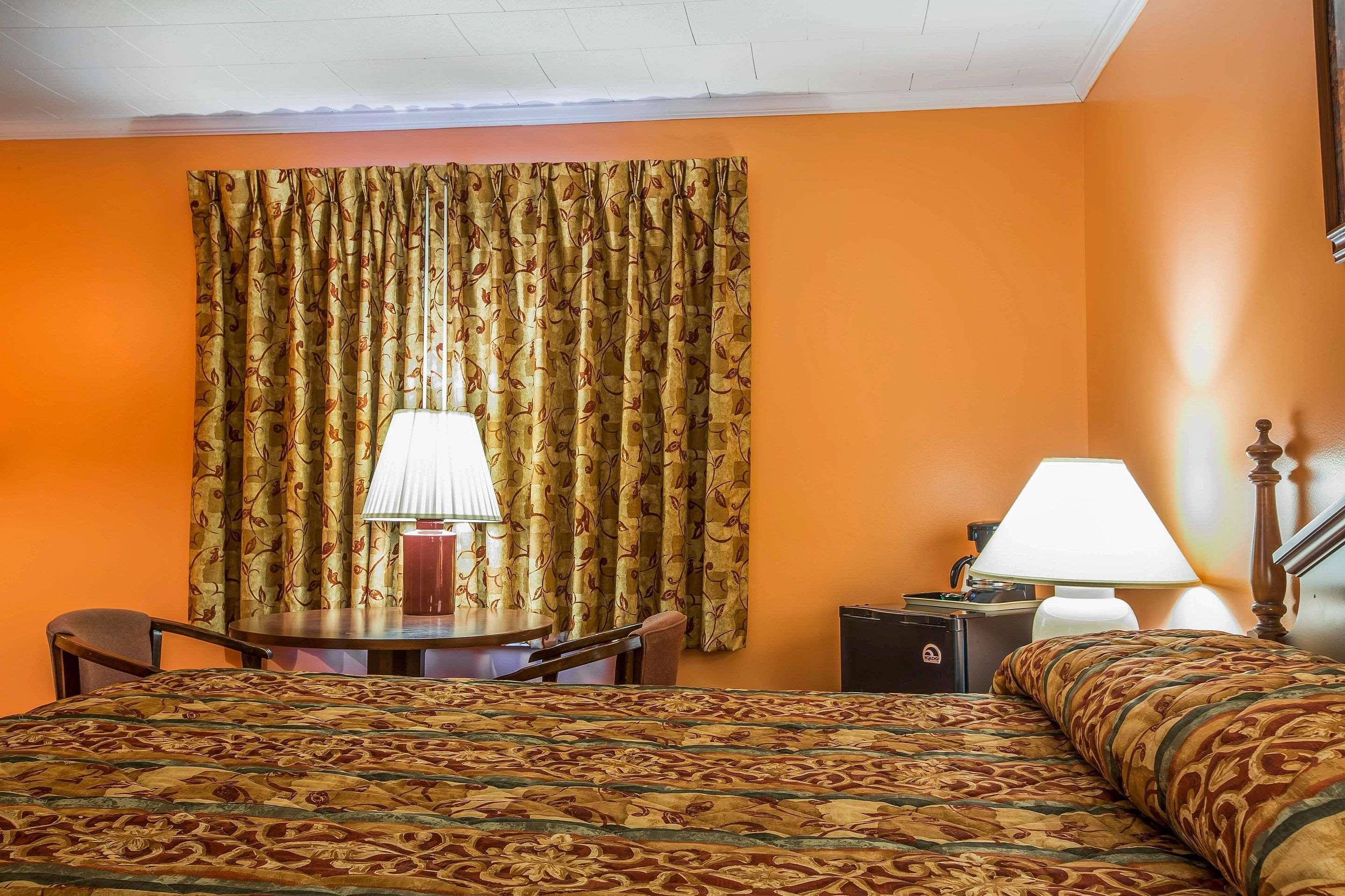 Rodeway Inn Lincoln I-93 מראה חיצוני תמונה