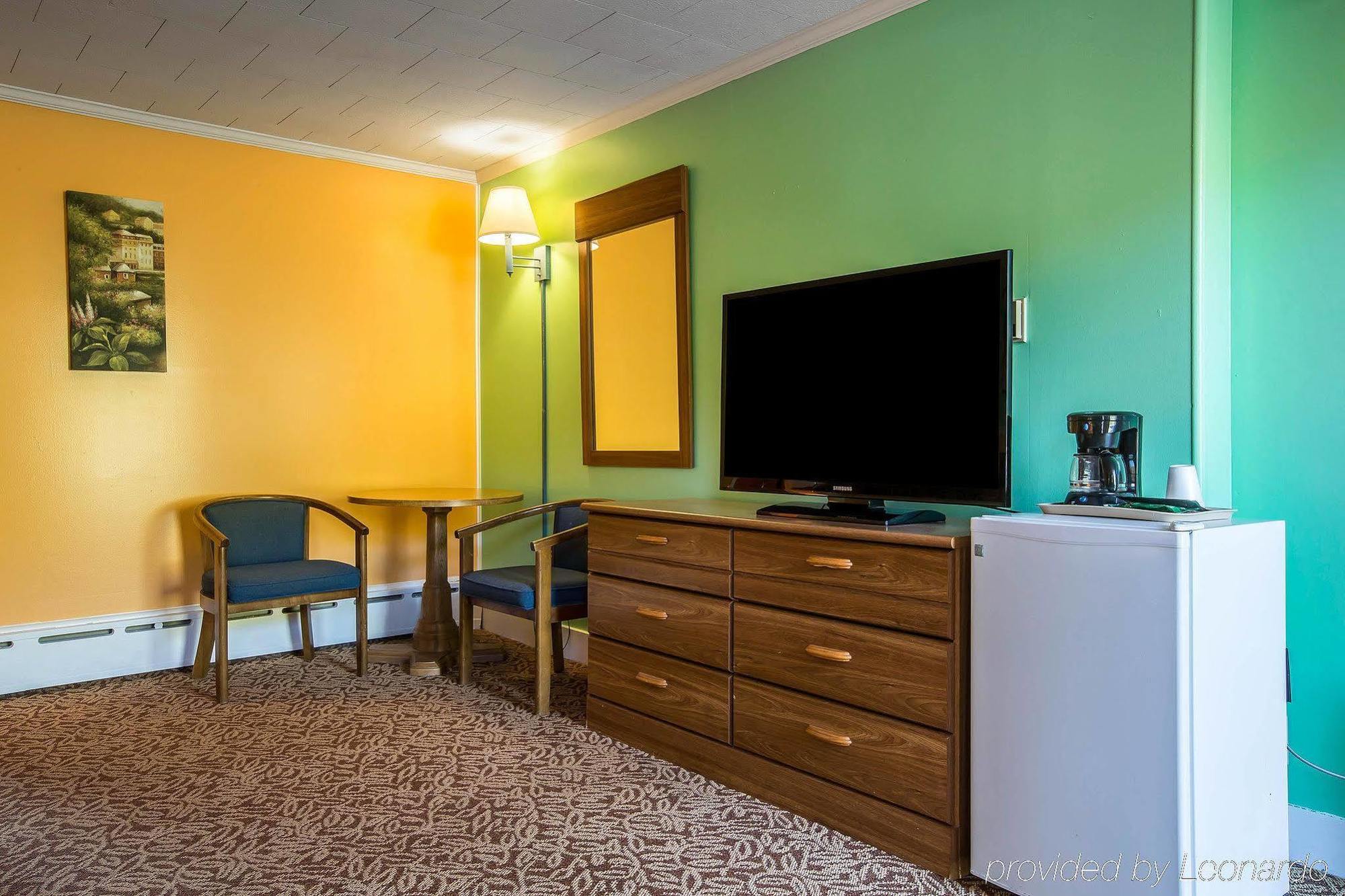 Rodeway Inn Lincoln I-93 מראה חיצוני תמונה