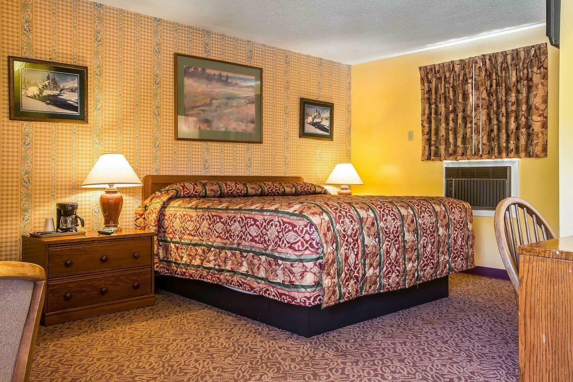Rodeway Inn Lincoln I-93 מראה חיצוני תמונה